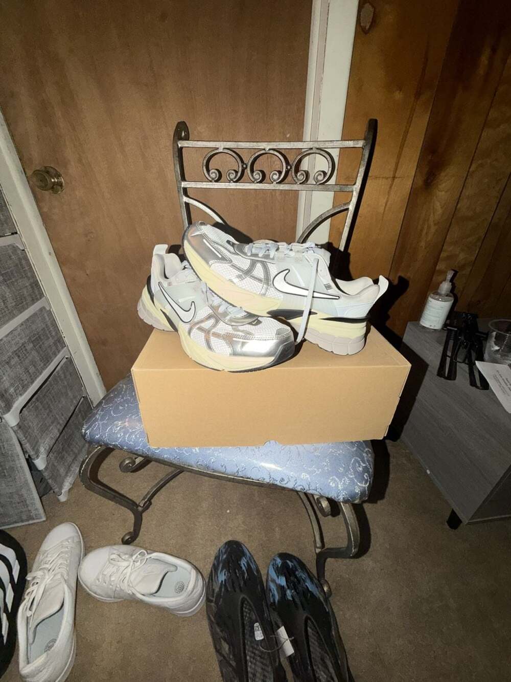 Nike V2K Run Summit White Metallic Silver